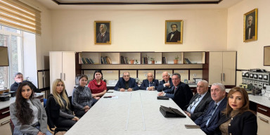 Fizika fakültəsində elmi seminar keçirilib