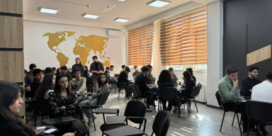 BDU-da Eynşteyn günü keçirilib