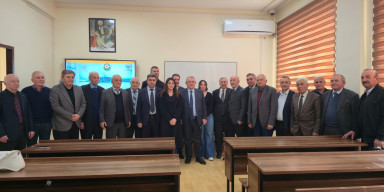 BDU-da “Riyaziyyat müəllimliyi” ixtisası üzrə tədris proqramları müqayisəli təhlil olunub