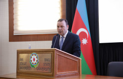 Xarici işlər nazirinin müavini Yalçın Rəfiyev BDU tələbələri ilə görüşüb