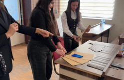 Tarix fakültəsində “Tarixi kontekstdə elm və bilik istehsalının funksiyaları” mövzusunda elmi seminar keçirilib