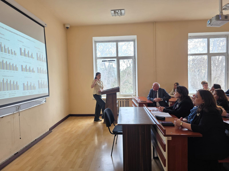 Biologiya fakültəsində “Elm Günü”nə həsr olunmuş elmi seminar keçirilib