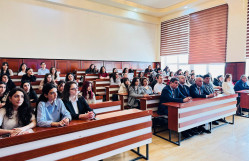 Fizika fakültəsinin elmi seminarında süni intellekt barədə danışılıb