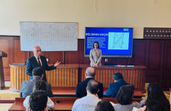 Fizika fakültəsinin elmi seminarında süni intellekt barədə danışılıb