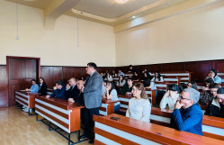 Fizika fakültəsinin elmi seminarında süni intellekt barədə danışılıb