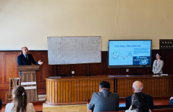 Fizika fakültəsinin elmi seminarında süni intellekt barədə danışılıb