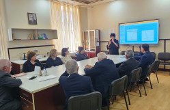 Fiziki elektronika kafedrasının elmi seminarı keçirilib