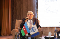 Görkəmli uşaq şairi Zahid Xəlil BDU-nun nəzdində “Gənc istedadlar” liseyinin şagirdləri ilə görüşüb