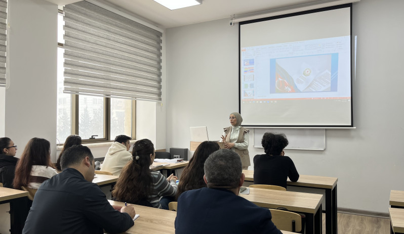 SƏNƏD MENECMENTİ KAFEDRASINDA NÖVBƏTİ AÇIQ DƏRS