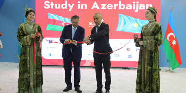 BDU nümayəndə heyəti “Study in Azerbaijan” sərgisinin açılış mərasimində iştirak edib