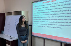 Magistrantlar elmi seminarda çıxış ediblər