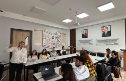 "Qəzetdə praktik iş" fənni üzrə açıq dərs