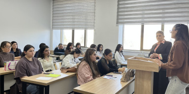 FAKÜLTƏDƏ NÖVBƏTİ AÇIQ DƏRS