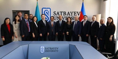 BDU rektoru Almatıda Satbayev Universitetində keçirilən görüşlərdə iştirak edib