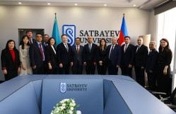 BDU rektoru Almatıda Satbayev Universitetində keçirilən görüşlərdə iştirak edib