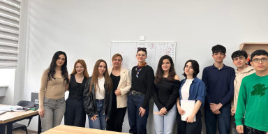 Varşava Universitetinin doktorantı Kamelia Penkovska BDU-da