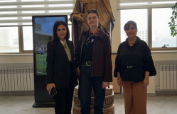 Varşava Universitetinin doktorantı Kamelia Penkovska BDU-da