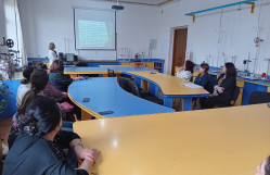 Fizika fakültəsində elmi seminar keçirilib