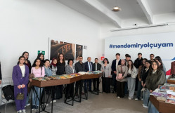 BDU tələbələri “İntellektual qatar” sərgisi ilə tanış olublar