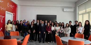 BDU-da QS tərəfindən təşkil olunan “Reimagine Education” müsabiqəsi ilə bağlı təlim