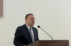 Görkəmli hüquqşünas alim, BDU-nun kafedra müdiri Kamil Səlimovun 70 illik yubileyi qeyd olunub