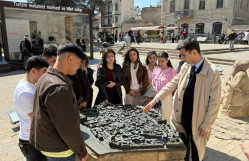 BDU tələbələri ekskursiyada: “Urban keçid: İçərişəhərdən Ağ şəhərə”