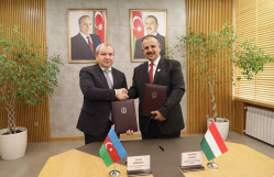 Macarıstanın Azərbaycandakı səfiri və Budapeşt Texnologiya və İqtisadiyyat Universitetinin rektoru BDU-da