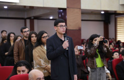 Türkiyə Böyük Milli Məclisinin deputatı Sərkan Bayram BDU tələbələri ilə görüşüb