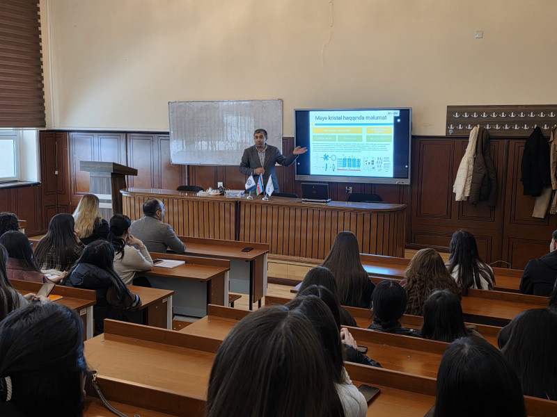 BDU-da “Landau dərnəyi”nin elmi seminarı keçirilib
