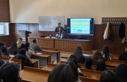 BDU-da “Landau dərnəyi”nin elmi seminarı keçirilib