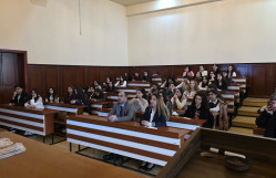 BDU-da “Landau dərnəyi”nin elmi seminarı keçirilib