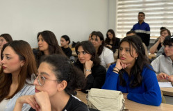 “Gələcəyin Bələdçiləri” mövzusunda görüş