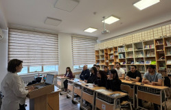 “Yapon dilçiliyində tərz kateqoriyasının təsnifatının xüsusiyyətləri”