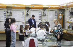 Məktəblilər BDU-nu ziyarət ediblər