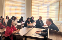 Avropa və Amerika ölkələrinin yeni və müasir tarixi kafedrasında “Müasir dövrdə Tarix elminin aktual problemləri” mövzusunda ustad dərsi keçirilmişdir