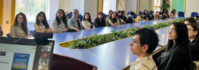 BDU-nun Biologiya fakültəsinin məzunları tələbələrlə uğur hekayələrini bölüşüblər