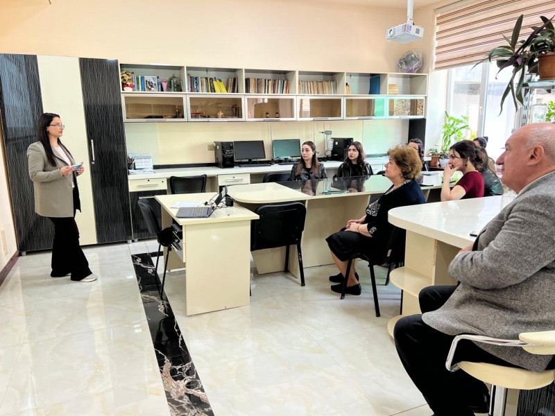 Analitik kimya kafedrasında elmi seminar keçirildi