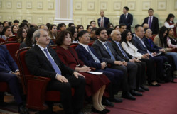 20 aprel - Beynəlxalq Çin Dili Günü