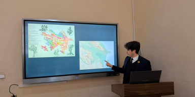 Tələbə Elmi Cəmiyyətinin (TEC) elmi seminarı keçirilib