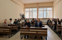 Tələbə Elmi Cəmiyyətinin (TEC) elmi seminarı keçirilib