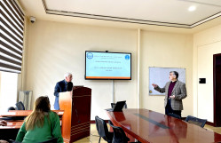 Elmi seminarda kvant Holl effekti müzakirə olunub