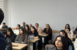 Milli mətbuat tarixi kafedrasında elmi seminar