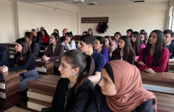 Asiya və Afrika ölkələri tarixi kafedrasında “Azərbaycanın qədim tarix konsepsiyası: ənənəvi nəzəri çərçivədən tarixi-coğrafi bütövlüyə” mövzusunda ustad dərsi keçirilmişdir