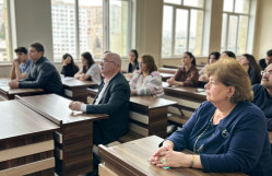 Arxeologiya və Etnoqrafiya kafedrasının Hacıyeva Elmira Əli qızının “Süni intellekt alqoritmləri vasitəsilə rəqsdə milli elementlərin aşkarlanması” mövzusunda elmi seminarı keçirilib