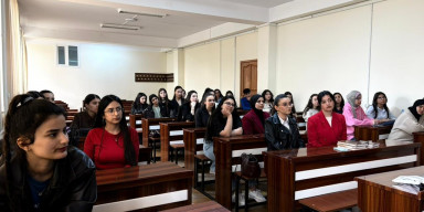 BDU-nun Filologiya fakültəsinin tələbələri üçün nitq təlimlərinə başlanılıb