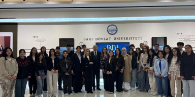 Sənaye və Texnologiya Kollecinin müəllim və tələbələrindən ibarət heyətinin Kimya fakültəsinə ekskursiyası təşkil olunmuşdur