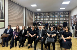 Sənaye və Texnologiya Kollecinin müəllim və tələbələrindən ibarət heyətinin Kimya fakültəsinə ekskursiyası təşkil olunmuşdur