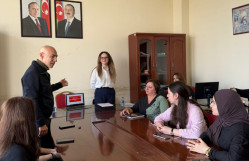 Asiya və Afrika ölkələri tarixi kafedrasında “XX əsrin 70-80-ci illərində Asiya ölkələri ilə (Hindistan, İran, Əfqanıstan, Pakistanın timsalında) Azərbaycan SSR arasında kitab çapı və kitab mübadiləsinin aparılması mövzusunda elmi seminar keçirilmişdir