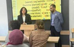 Ləfzi sənətlərdə xas ərəb hərflərinin türkcənin səs quruluşu ilə uzlaşdırılması problemi yönündə həlledici bölgü (Tövzi sənəti nümunəsi)