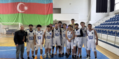 “Tələbə Basketbol Liqası”nda uğurlu çıxışını davam etdirərək növbəti mərhələyə yüksəlib.